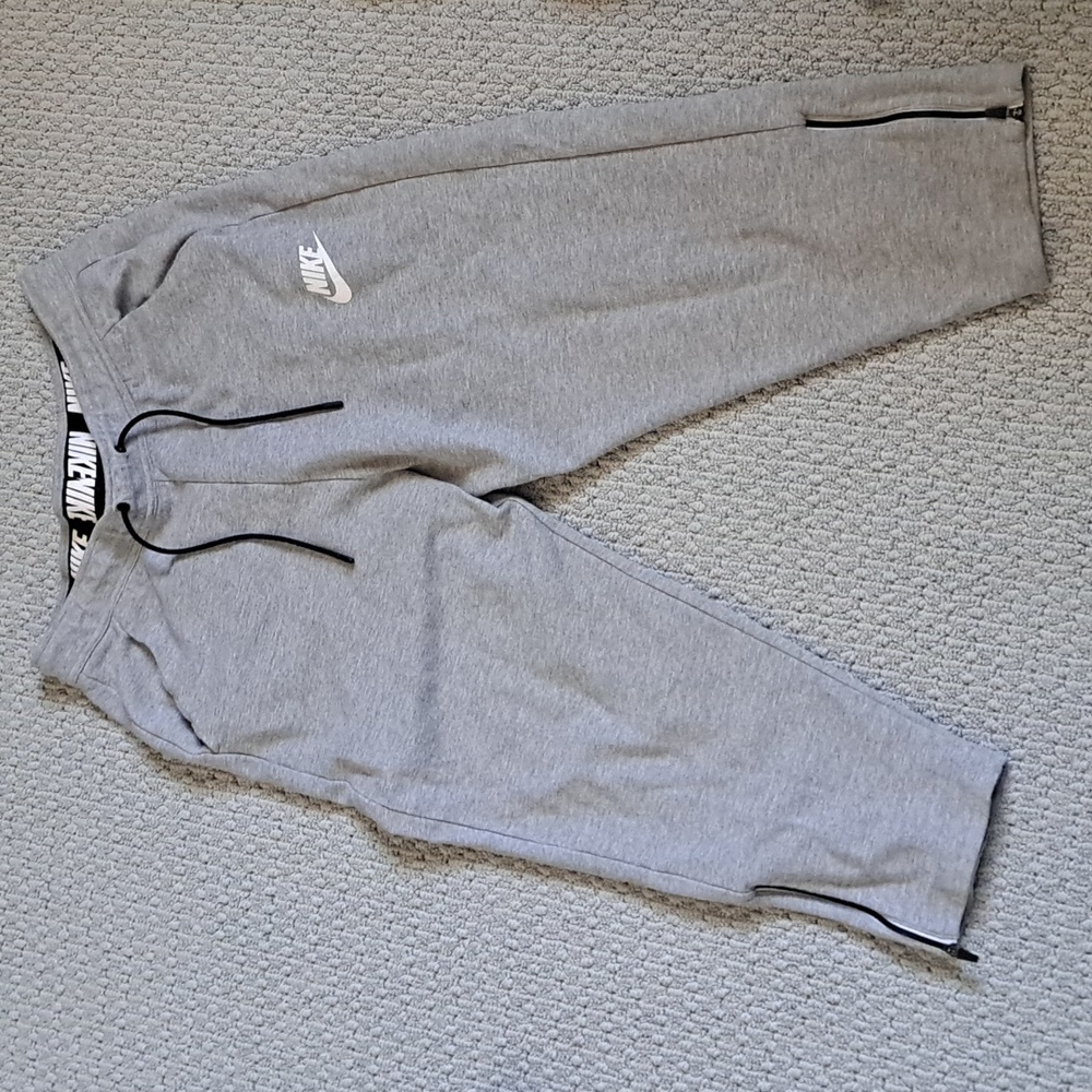 Nike Capri sweats
